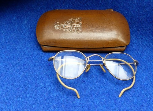 Antike goldfarbene drahtbrille - goldfarbene,