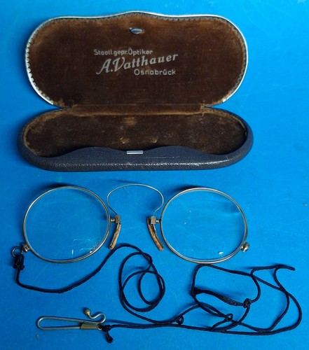 Uralte brille nasenkneifer - brille,,