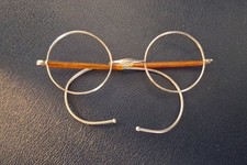 Antike Nickelbrille mit