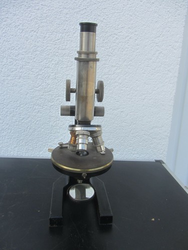 Altes mikroskop mit kiste - altes,